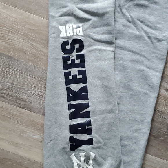 Nwot new york yankees pink pants - Picture 2 of 6